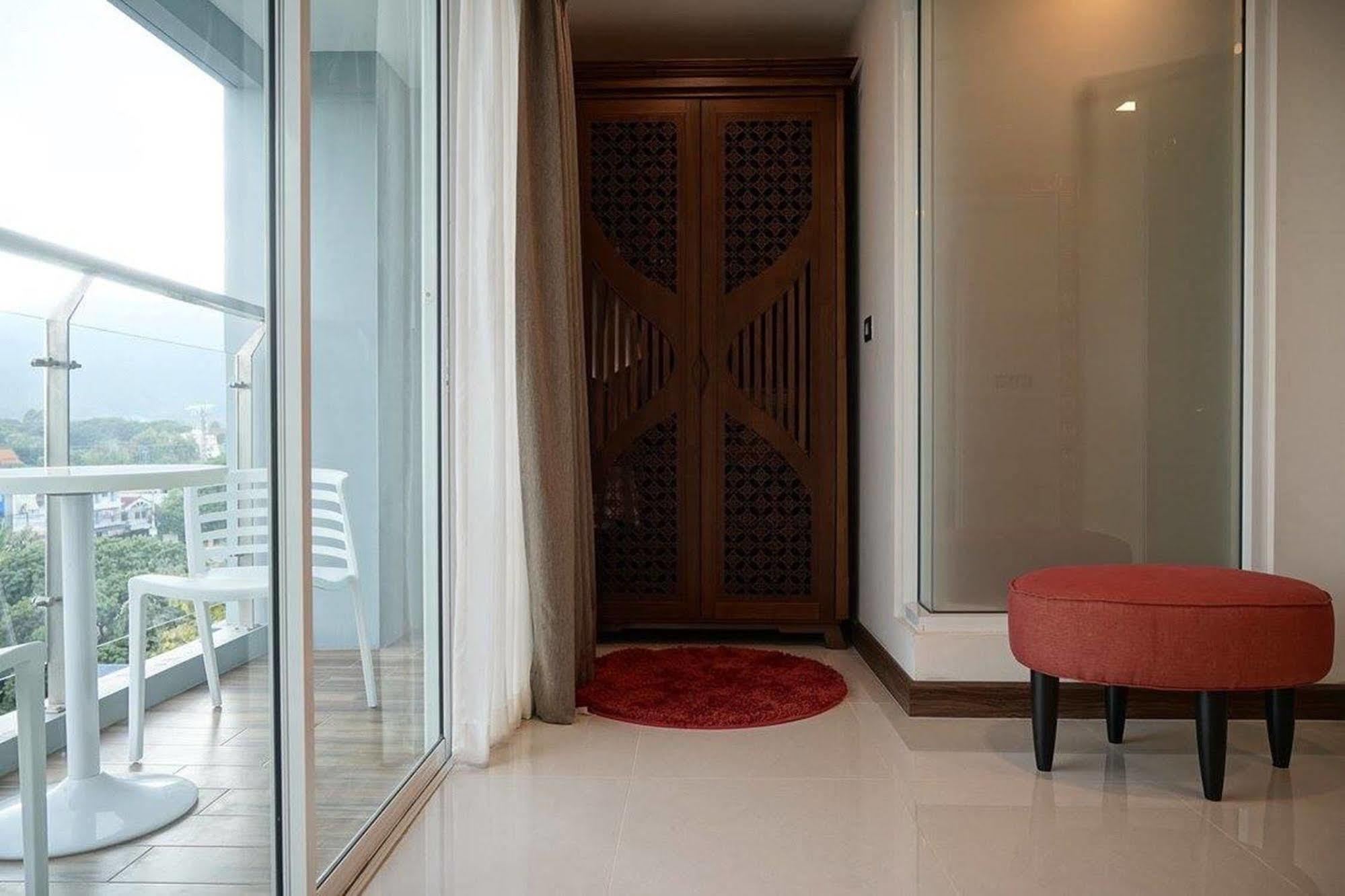 Baisirimaya Hotel Chiang Mai Exterior photo